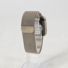 Load image into Gallery viewer, Apple Watch (Series 6) 40mm Gold Unlocked 32GB