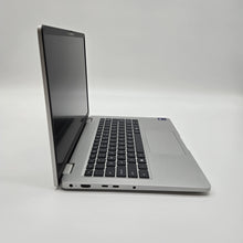 Load image into Gallery viewer, Dell Pro 14 PC14250 Platinum Silver 2.1 GHz Intel Core Ultra 7 Series 2 32GB RAM 512GB Solid State Drive