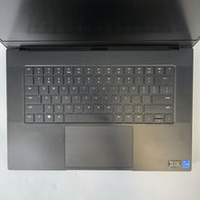 Load image into Gallery viewer, Razer Blade 15 Advanced 2022 Black 2.4 GHz Intel Core i7 12th Gen. 16GB RAM 1TB Solid State Drive NVIDIA GeForce RTX 3070 Ti 8 GB