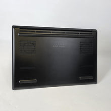 Load image into Gallery viewer, Razer Blade 15 Advanced 2022 Black 2.4 GHz Intel Core i7 12th Gen. 16GB RAM 1TB Solid State Drive NVIDIA GeForce RTX 3070 Ti 8 GB