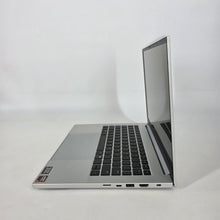Load image into Gallery viewer, Razer Blade 14 2025 White 2.0 GHz AMD Ryzen AI 9 365 32GB RAM 4TB Solid State Drive NVIDIA GeForce RTX 5070 8 GB