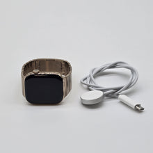 Load image into Gallery viewer, Apple Watch (Series 11) 46mm Gold Unlocked 64GB