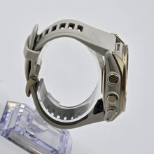 Load image into Gallery viewer, Garmin Fenix 8 AMOLED Sapphire Edition 43mm Gold GPS