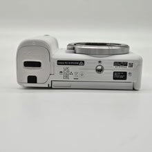 Load image into Gallery viewer, Sony Alpha ZV-E10 24.2MP White
