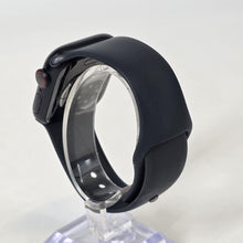 Load image into Gallery viewer, Apple Watch (Series 8) 41mm Space Black Unlocked 32GB