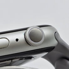 Load image into Gallery viewer, Apple Watch (Series 5) 44mm Silver WiFi 32GB