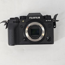 Load image into Gallery viewer, Fujifilm X-T4 26.1MP Black