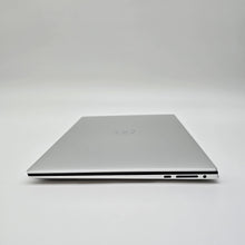 Load image into Gallery viewer, XPS 15 9500 Silver 2.5 GHz Intel Core i5 10th Gen. 16GB RAM 256GB Solid State Drive