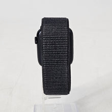Load image into Gallery viewer, Apple Watch SE 3 44mm Midnight Unlocked 64GB