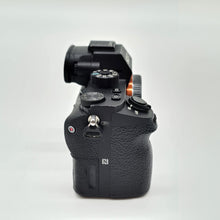 Load image into Gallery viewer, Sony Alpha 7R II 42.4MP Black