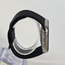 Load image into Gallery viewer, Apple Watch (Series 6) 44mm Silver Unlocked 32GB