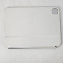 Load image into Gallery viewer, Apple Magic Keyboard for iPad Pro 11in(M4) A2975 White