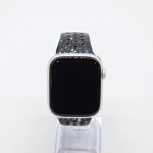 Load image into Gallery viewer, Apple Watch (Series 9) 45mm Silver Unlocked 64GB