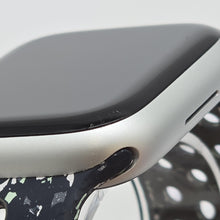 Load image into Gallery viewer, Apple Watch (Series 9) 45mm Silver Unlocked 64GB
