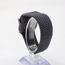 Load image into Gallery viewer, Apple Watch (SE) 2nd Gen. 40mm Black WiFi 32GB