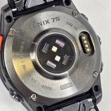 Load image into Gallery viewer, Garmin Fenix 7S Solar Edition 42mm Gray GPS