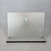 Load image into Gallery viewer, Dell Alienware X14 R2 Silver 2.4 GHz Intel Core i7 13th Gen. 32GB RAM 1TB Solid State Drive NVIDIA GeForce RTX 4060 8 GB
