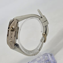 Load image into Gallery viewer, Garmin Fenix 7S Pro Sapphire Solar Edition 42mm Gold GPS
