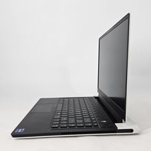 Load image into Gallery viewer, Dell Alienware X15 R1 White 2.5 GHz Intel Core i9 11th Gen. 32GB RAM 1TB Solid State Drive NVIDIA GeForce RTX 3070 8 GB
