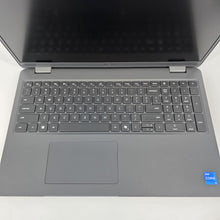 Load image into Gallery viewer, Latitude 3550 15.6 Gray 1.3 GHz Intel Core i5 13th Gen. 32GB RAM 512GB Solid State Drive