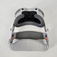 Load image into Gallery viewer, Apple Vision Pro (M5) 1TB