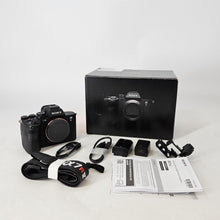 Load image into Gallery viewer, Sony Alpha 7R V 61MP Black