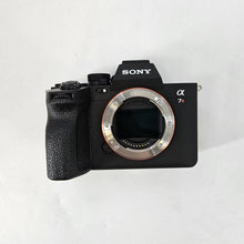 Load image into Gallery viewer, Sony Alpha 7R V 61MP Black