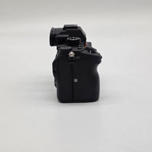 Load image into Gallery viewer, Sony Alpha 7R III 42.4MP Black
