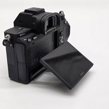 Load image into Gallery viewer, Sony Alpha 7R III 42.4MP Black