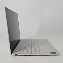 Load image into Gallery viewer, XPS 13 9350 Silver 2.2 GHz Intel Core Ultra 7 Series 2 32GB RAM 1TB Solid State Drive