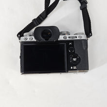 Load image into Gallery viewer, Fujifilm X-T5 40MP Silver
