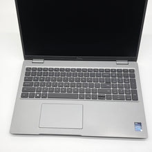 Load image into Gallery viewer, Dell Precision 3570 15.6 Gray 1.8 GHz Intel Core i7 12th Gen. 32GB RAM 1TB Solid State Drive NVIDIA T550 4 GB