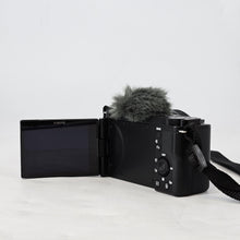 Load image into Gallery viewer, Sony Alpha ZV-E10 24.2MP Black