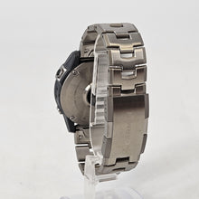 Load image into Gallery viewer, Garmin Quatix 7X Solar Edition 51mm Titanium GPS