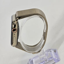 Load image into Gallery viewer, Apple Watch (Series 6) 44mm Gold Unlocked 32GB
