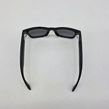 Load image into Gallery viewer, Meta Ray-Ban Meta Wayfarer (Gen 1) Matte Black 32GB
