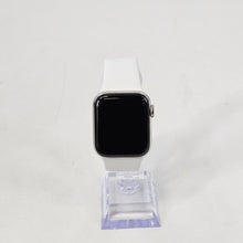 Load image into Gallery viewer, Apple Watch (Series 5) 40mm Silver Unlocked 32GB
