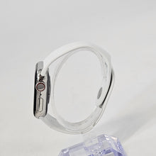 Load image into Gallery viewer, Apple Watch (Series 5) 40mm Silver Unlocked 32GB