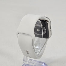 Load image into Gallery viewer, Apple Watch (Series 5) 40mm Silver Unlocked 32GB