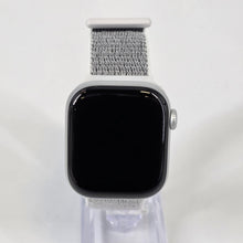 Load image into Gallery viewer, Apple Watch (Series 11) 42mm Silver Unlocked 64GB
