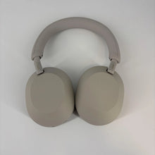 Load image into Gallery viewer, Sony WH-1000XM5 Headphones Silver
