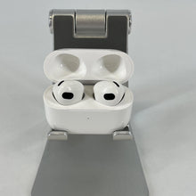 Load image into Gallery viewer, Apple AirPods (4th Gen.) with Active Noise Cancellation USB-C White