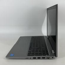 Load image into Gallery viewer, Dell Latitude 5520 15.6 Gray 3.0 GHz Intel Core i7 11th Gen. 16GB RAM 512GB Solid State Drive