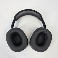 Load image into Gallery viewer, Apple AirPods Max Lightning Black