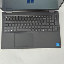 Load image into Gallery viewer, Dell Latitude 3520 15.6 Gray 2.4 GHz Intel Core i5 11th Gen. 16GB RAM 256GB Solid State Drive