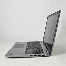 Load image into Gallery viewer, Latitude 5550 15.6 Silver 1.3 GHz Intel Core Ultra 5 16GB RAM 512GB Solid State Drive