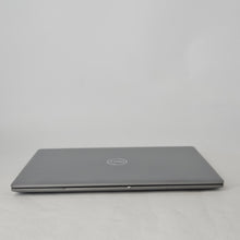 Load image into Gallery viewer, Latitude 5550 15.6 Silver 1.3 GHz Intel Core Ultra 5 16GB RAM 512GB Solid State Drive