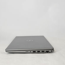 Load image into Gallery viewer, Latitude 5550 15.6 Silver 1.3 GHz Intel Core Ultra 5 16GB RAM 512GB Solid State Drive