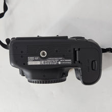 Load image into Gallery viewer, Canon EOS 80D 24.2MP Black