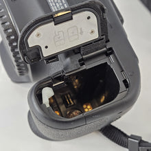 Load image into Gallery viewer, Canon EOS 80D 24.2MP Black